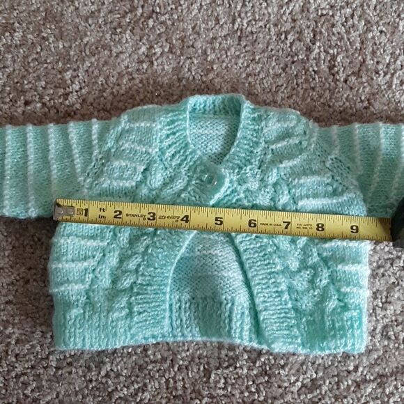 Baby sweater hand knitted from Ireland - Picture 5 of 5